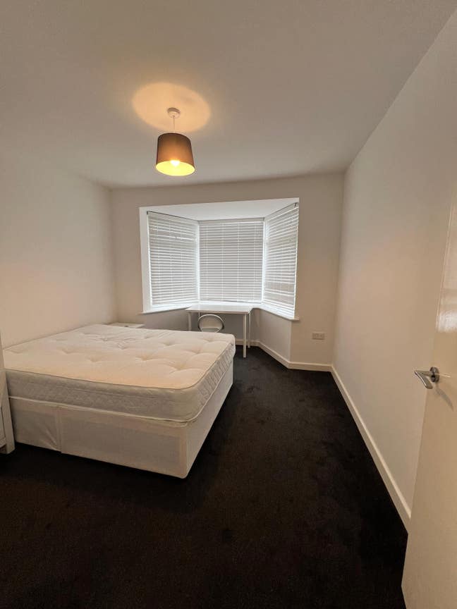 Single  Bedroom  in  OX3 |  Free  Parking
 Main Photo