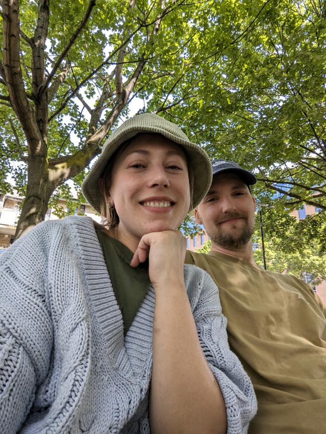 Couple Looking for 6 months around Farnham Main Photo