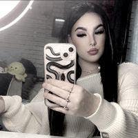 I am a professional female aged 20 i am looki... Main Photo