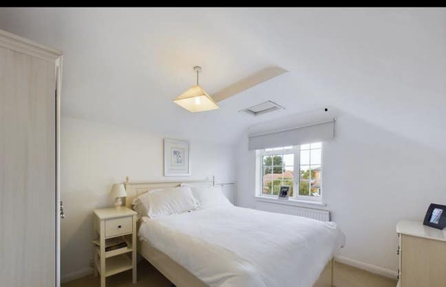 Room in Ashford near to BP headquarters  Main Photo