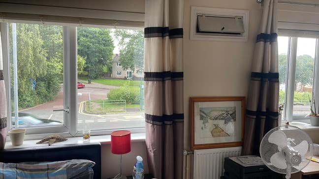 3 bed 3 storey town House Main Photo