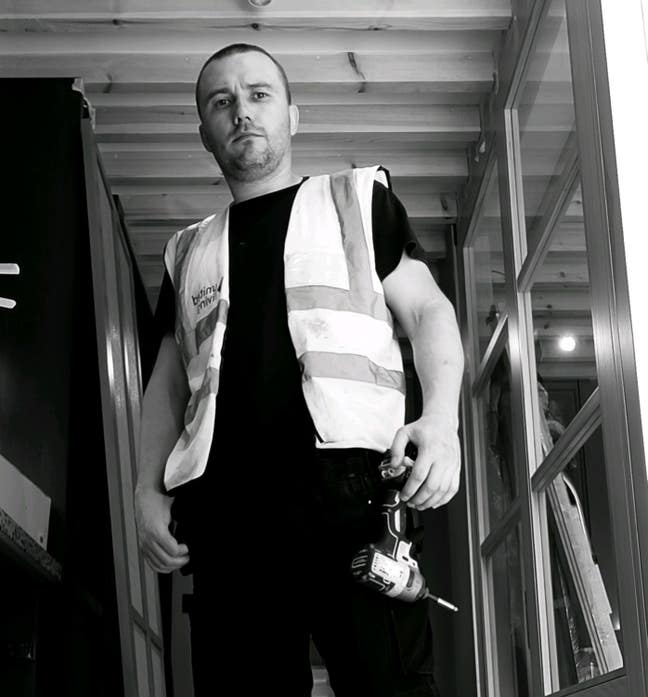 Looking for a single or double room to rent Main Photo