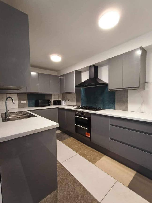 New shared house Main Photo