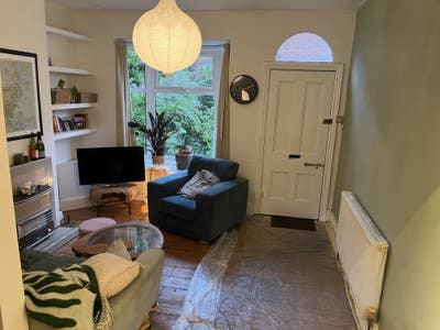 Beautiful house in KH, furnished room available  Main Photo