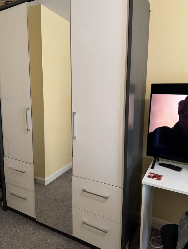 Fully furnished Double bedroom  Main Photo