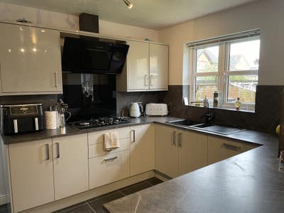 Double room to rent Main Photo