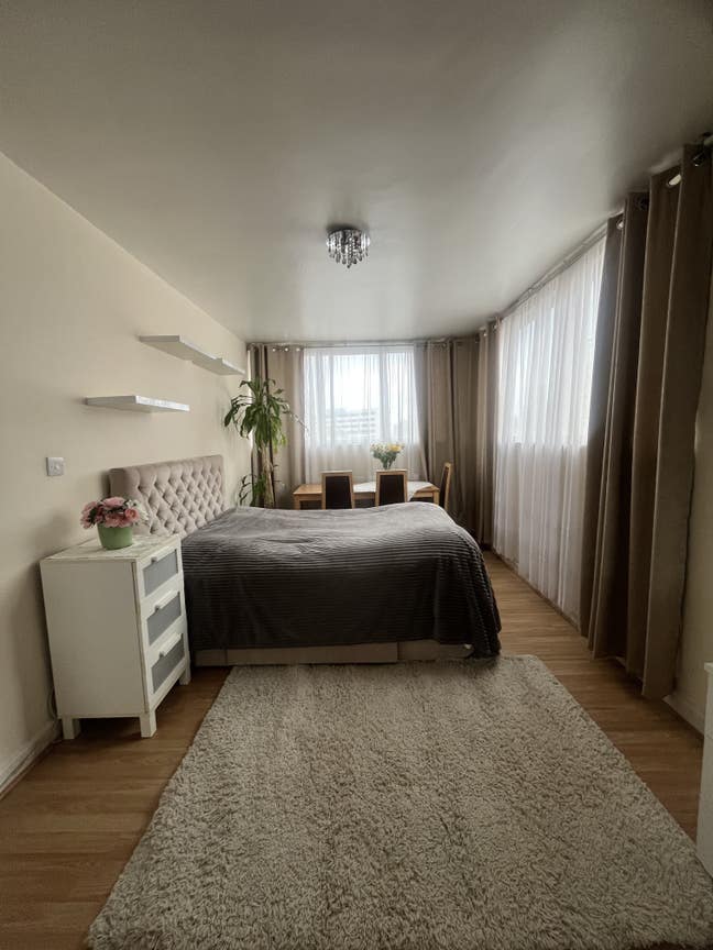 For rent.Spacious Double Room @Paddington &pound;1200 Main Photo