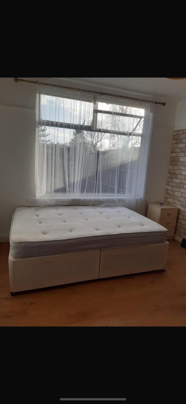 Yardley double room Main Photo