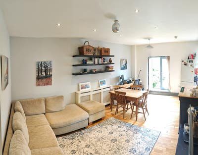 Spitalfields &pound;950+bills. Available 1st Dec Main Photo