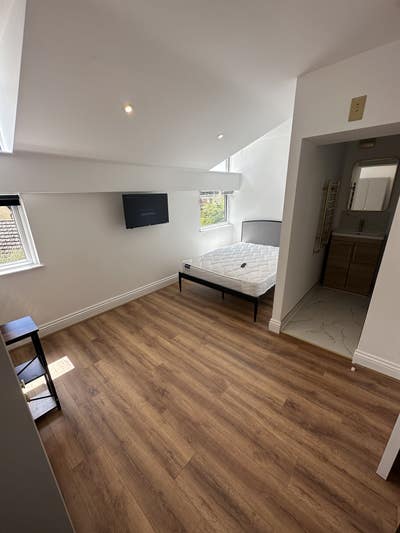5 Bed house share - recently refurbished  Main Photo
