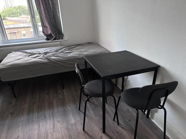 Twin Room. Hounslow Central. New beds. Main Photo