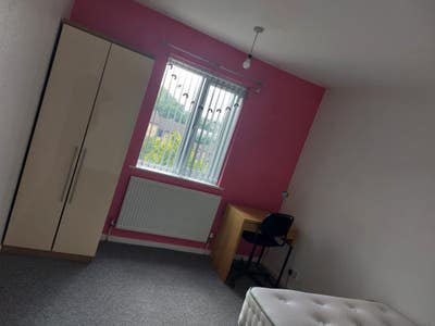 Room for rent on Hightown Road.  Main Photo