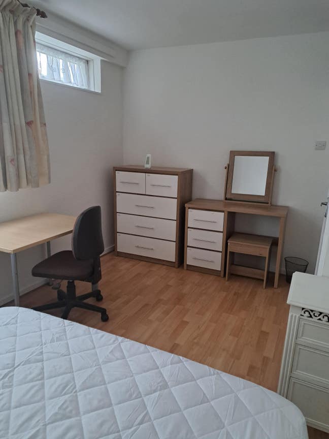 Double room to rent Main Photo