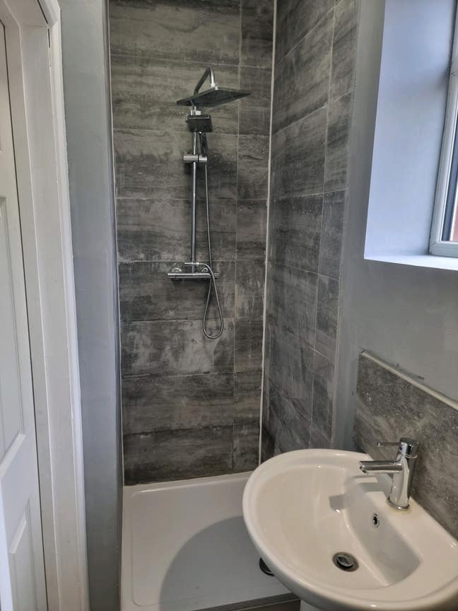 Newly Renovated Studio Flat Available in Catford Main Photo