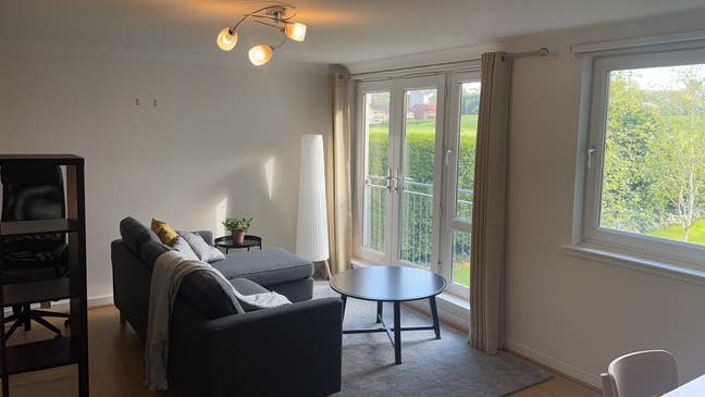 Double Bedroom with Bathroom | For Short Term Main Photo