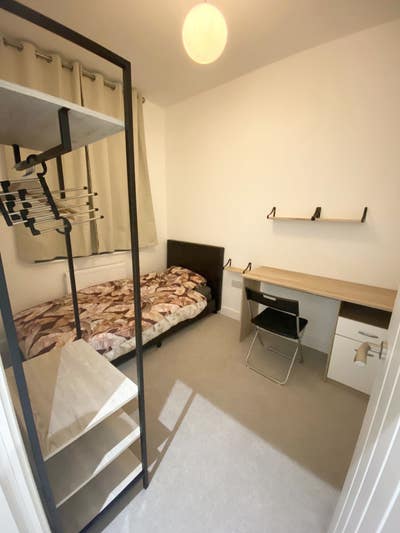 (Available on 10 Feb 26）Single Room in Ashton Main Photo