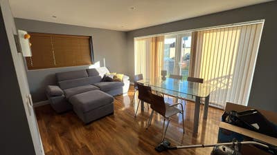 Witney  Nice Room Main Photo