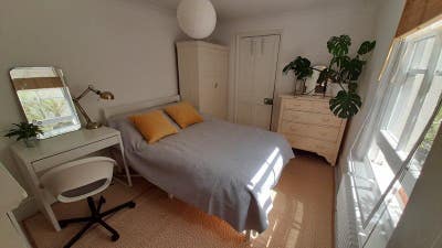 Self Contained Living Space Very Close to Brighton Main Photo