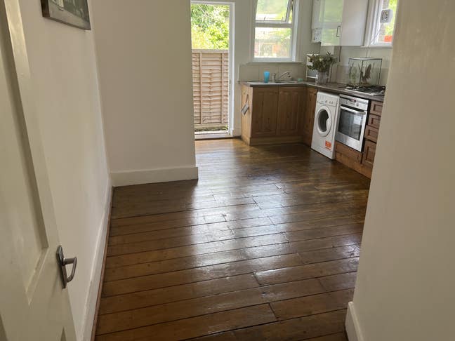 Stunning and original doublebedroom with a garden  Main Photo