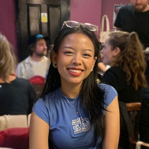 Looking for a 2 Bedroom flat Main Photo