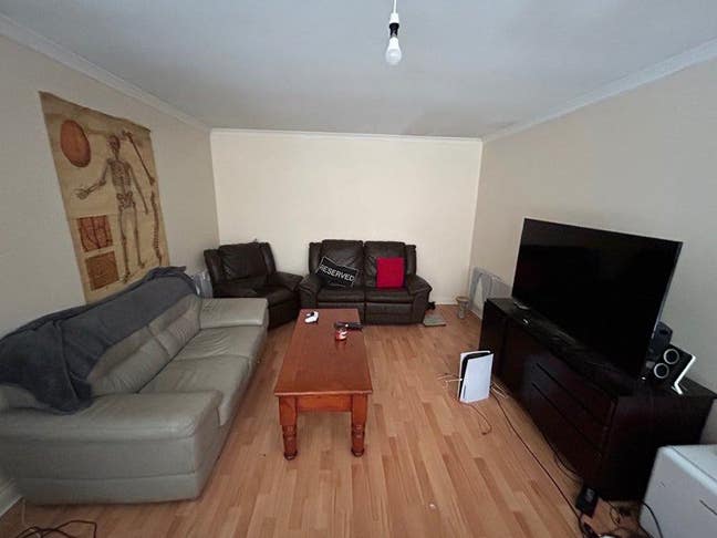 West End Flat in need of 3rd Flatmate Main Photo