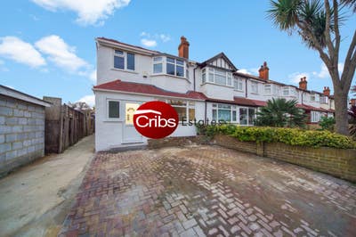 Modern 4-bedroom House in Streatham Main Photo
