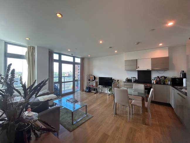 Room in Limehouse Main Photo