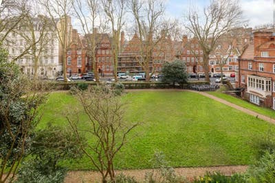 Luxury 2 Double bedrooms  Main Photo