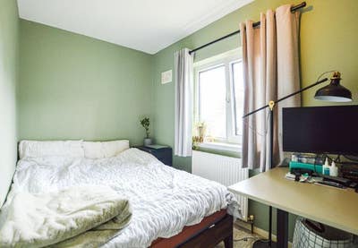 3 Bed House in Almondbury - Live In Landlord Main Photo