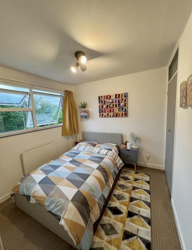Sth Croydon House - 2 min walk to train station  Main Photo