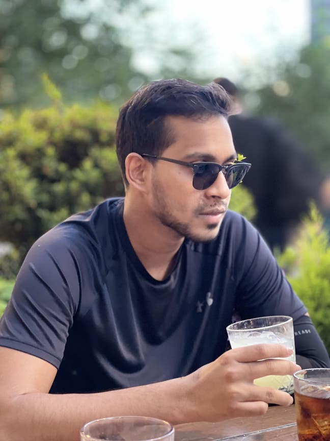 Professional seeking room around Clapham Main Photo