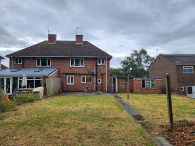 4 stunning rooms to rent in a newly refurbished pr Main Photo