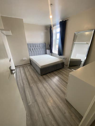 Double Bedroom &pound;1150 Main Photo