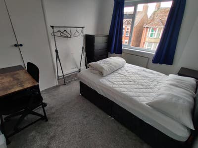 Furnished Double Room Available(Please read desc.) Main Photo