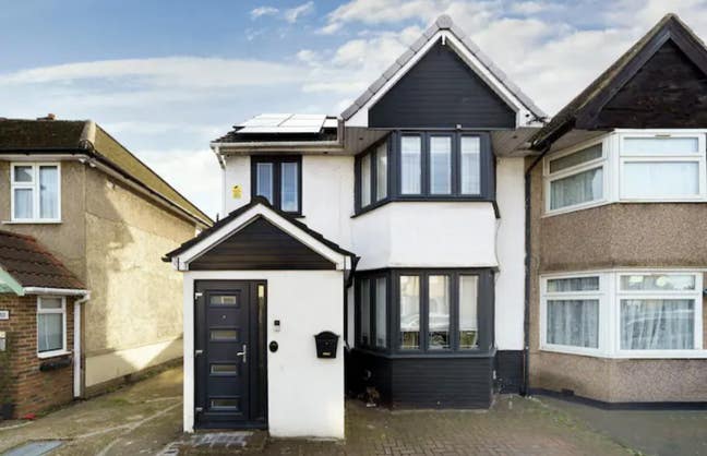 Spacious Modern House Available Now!!! Main Photo
