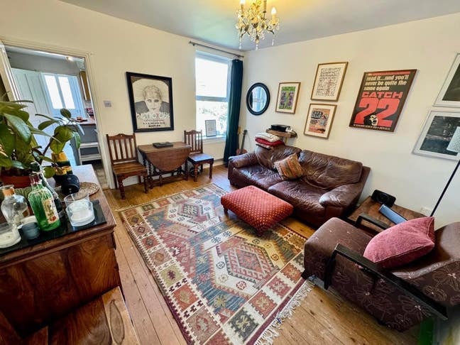 Large Double Room in Sherwood Main Photo