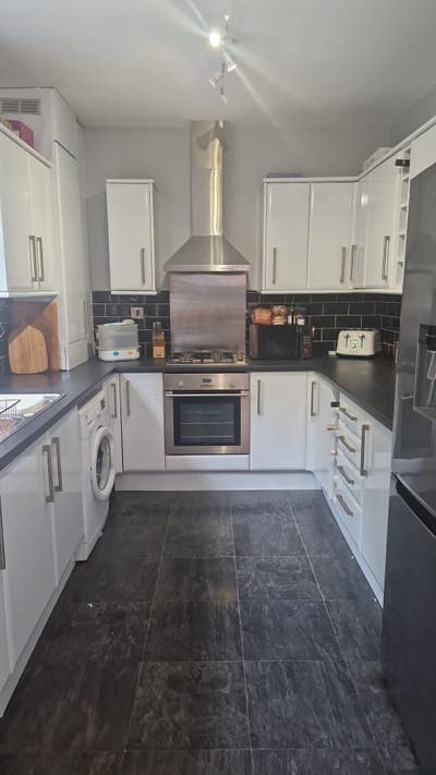 Cosy Furnished Double Room Doenstairs Main Photo
