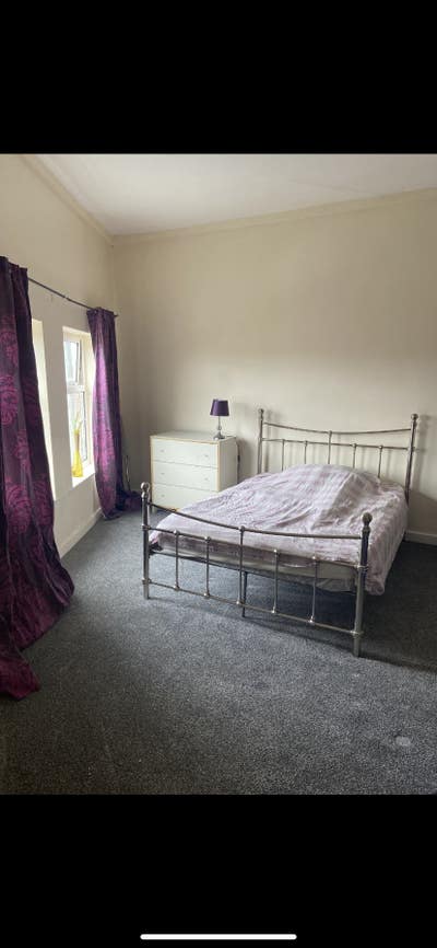 Double  Room available near M1 Main Photo