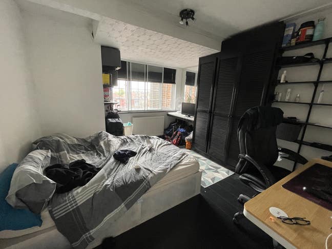 Room near Golders Green tube station Main Photo