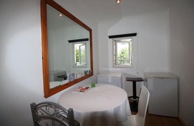 Double Room. W6 9Bx Main Photo