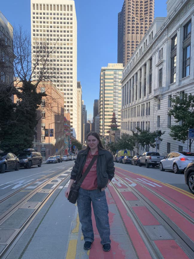 2 friendly students looking for 2 rooms! Main Photo