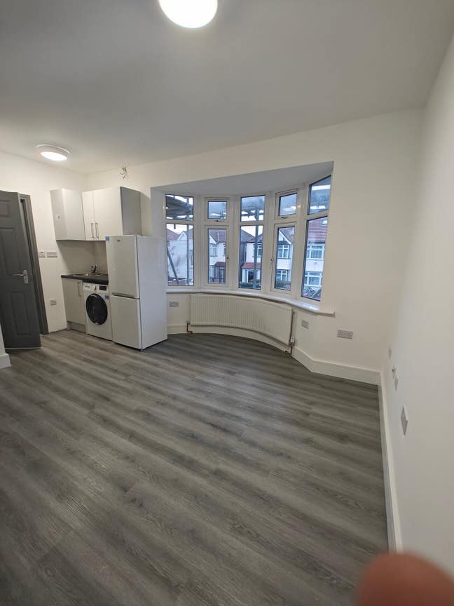 Beautiful Ensuite Double Room for Rentin Hounslow Main Photo