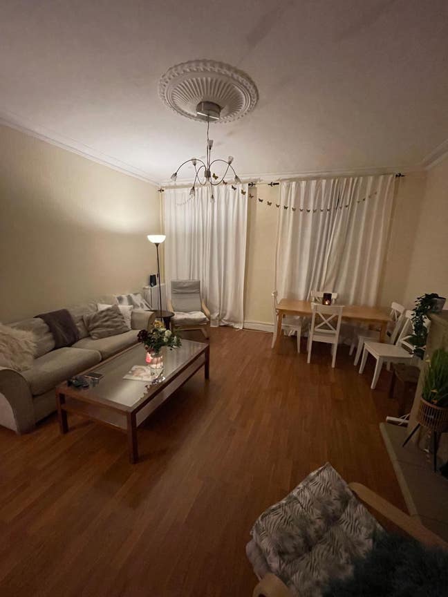 Lovely double room in all girls flat share  Main Photo