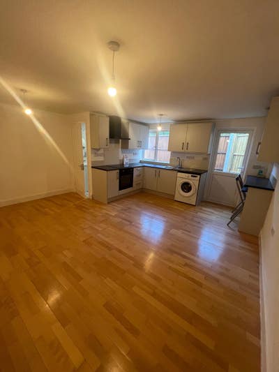 Newly Built Studio Flat Immediately Available Main Photo