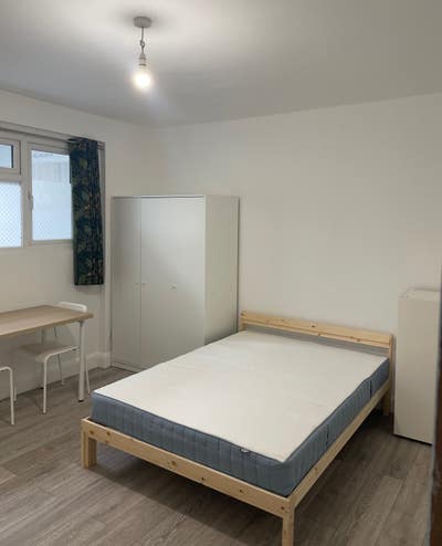 Newly refurbished double room Main Photo