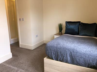 All-Inclusive Ensuite Rooms ✅ Victoria  ✅ Sept '26 Main Photo