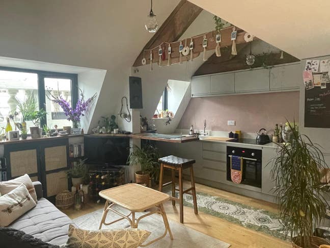 One bedroom flat near the waterfront Main Photo