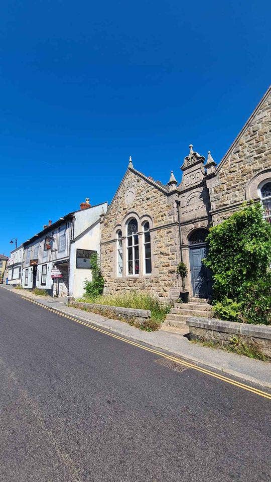 Double room in detached house in Chacewater Main Photo