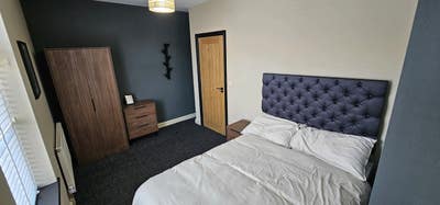 En suite rooms, Bills INCLUDED,near Trafford,Eccle Main Photo