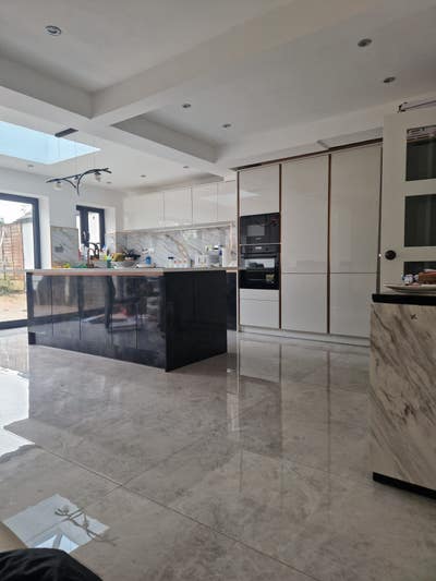 Large Double room Main Photo